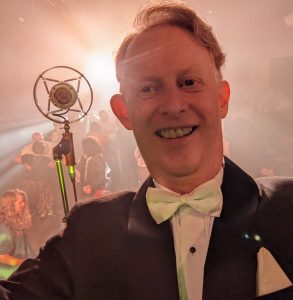 Greg Poppleton 1920s singer at The Rivoli